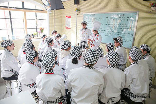 学厨师&学烘焙，究竟什么年龄更适合？