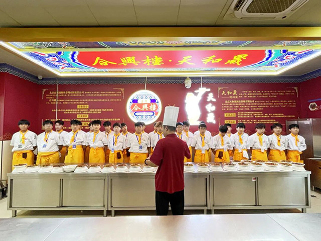 高中学业压力太大撑不下去了？别慌！来菏泽新东方你还有这条路可选！