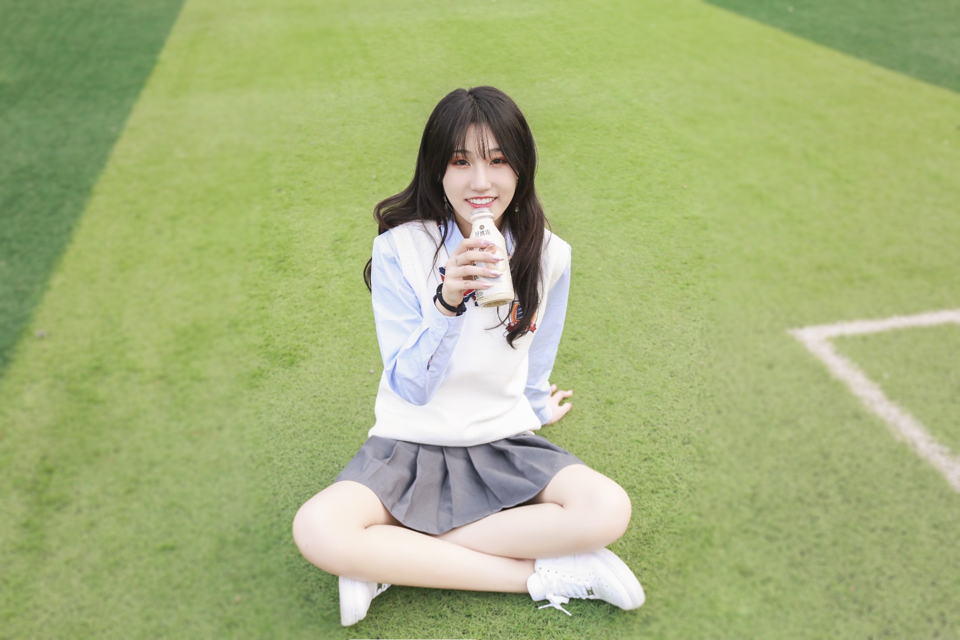 1764213307741761.jpg 8R4A7742.jpg